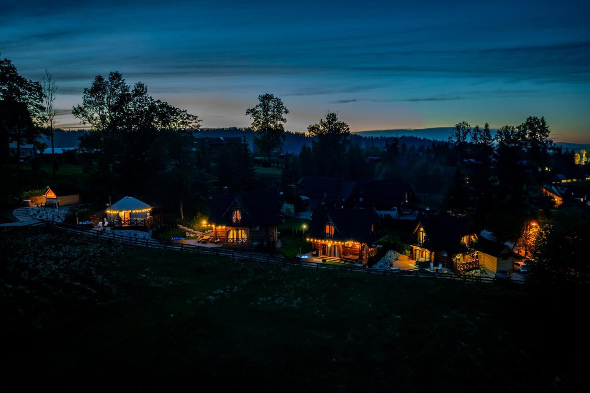 Goralska Chatka 3 Highland Cottage - Jacuzzi, Sauna, Split Ac, Private Parking, Mountains View Zakopane Exterior photo